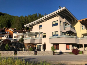 Гостиница Ferienwohnung Gritsch  Йерценс